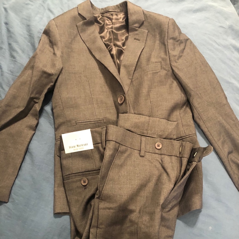 Boys gray suit set NWT size 10